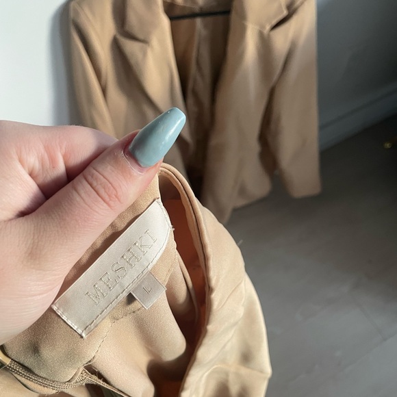 Meshki blazer & pant set - Picture 3 of 4